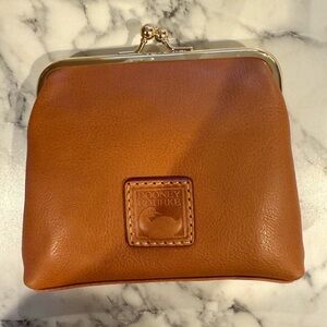 Dooney & Bourke Large Frame Kisslock Purse/Wallet